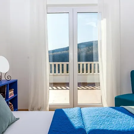 Kampanel With Private Pool,7km From Sandy Beach * Tugare