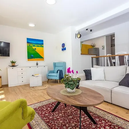 Kampanel With Private Pool,7km From Sandy Beach *