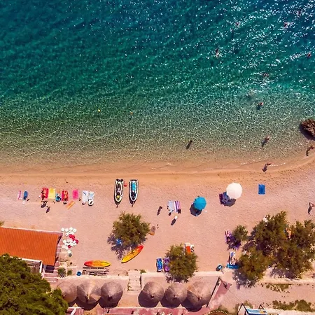 Villa Kampanel With Private Pool,7km From Sandy Beach
